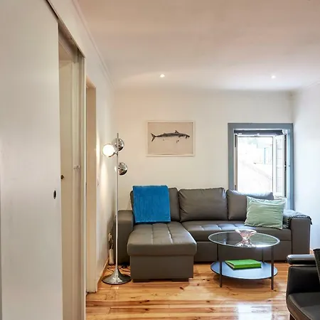 Lägenhet Spacious Duplex With Terrace