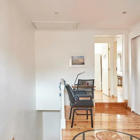 Apartamento Spacious Duplex With Terrace Lisboa